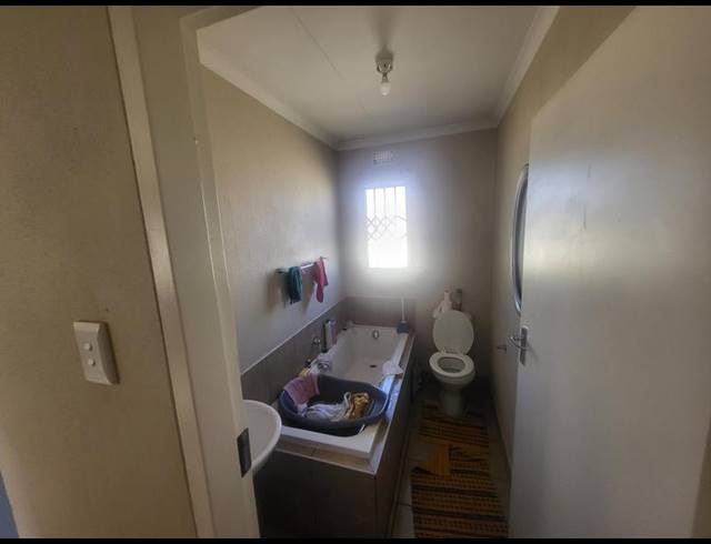 3 BEDROOM HOUSE FOR SALE IN SKY CITY